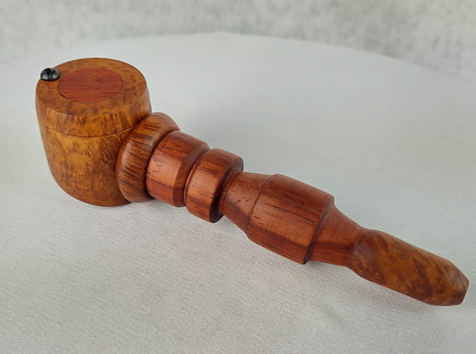 Briarwood Smoking Pipe with a Padauk Red Center and Inlayed Cap