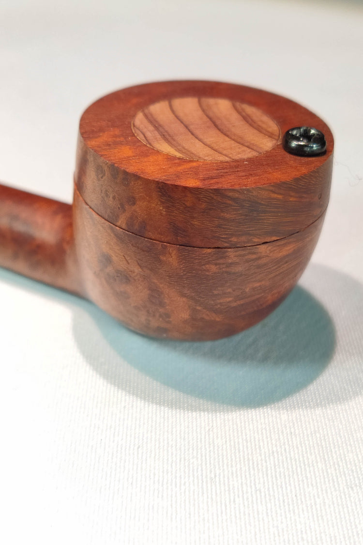 Briarwood Smoking Pipe with Aromatic Red Cedar Inlayed Cap